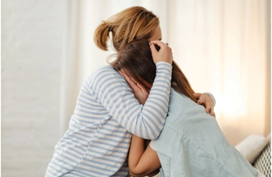 Como ayudar a una amiga que está sufriendo maltrato