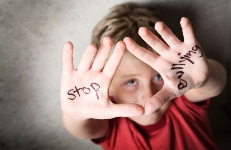 Bullying y suicidio como problemas relacionados entre sí durante la infancia y adolescencia